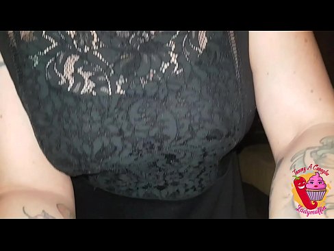 ❤️ Slutty ګامه خور هغه ته یو blowjob او هسپانوي ورکوي ️❌ کیفیت پورن